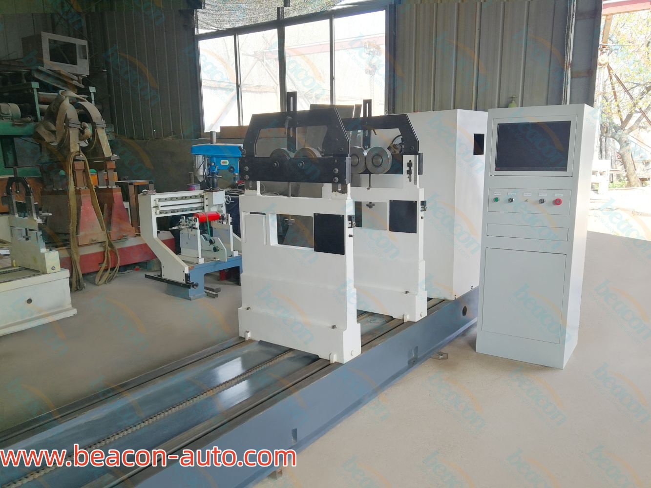 YFW-1600A Fan Impeller and  Fan blade dynamic Balancing Machine