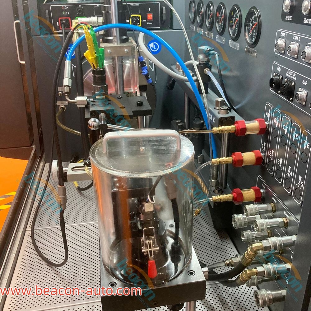 HEUI injector fixture of Introducción del banco de pruebas de bomba de inyección de combustible diésel Common Rail CR918-S